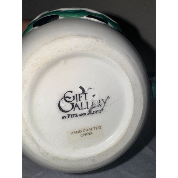 Handcrafted Fitz & Floyd Christmas Mug Featuring Mrs. Claus - Picture 3 of 5